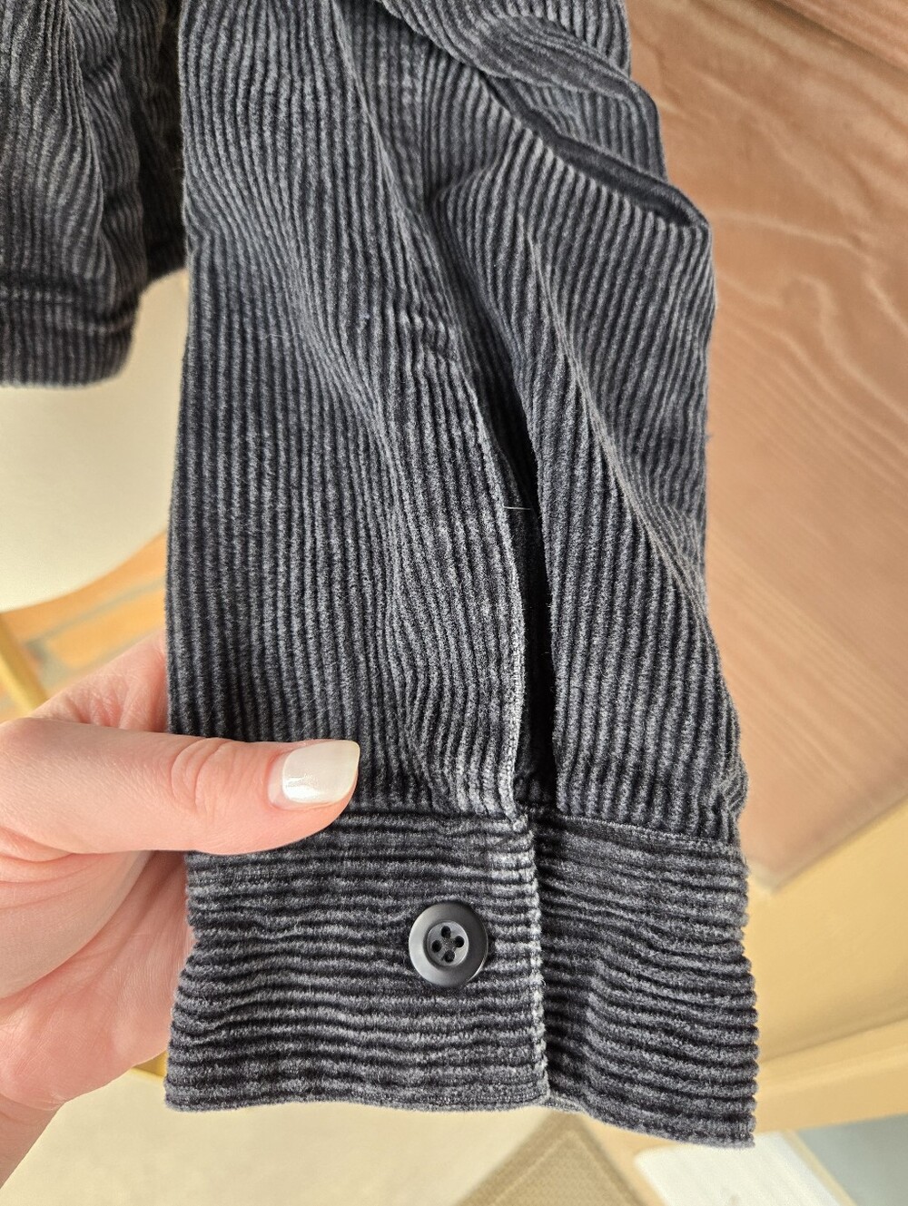 Forever 21 Size Large Corduroy Cropped Button-Up Shirt Jacket Shacket NWOT - Picture 6 of 16